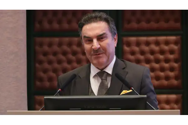 Prof. Dr. Zakir Avşar: ''Çürüme, rezalet, sefalet, sefahat ve kamu kaynakları''