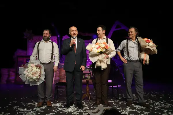 Yenimahalle Tiyatro Festivali devam ediyor