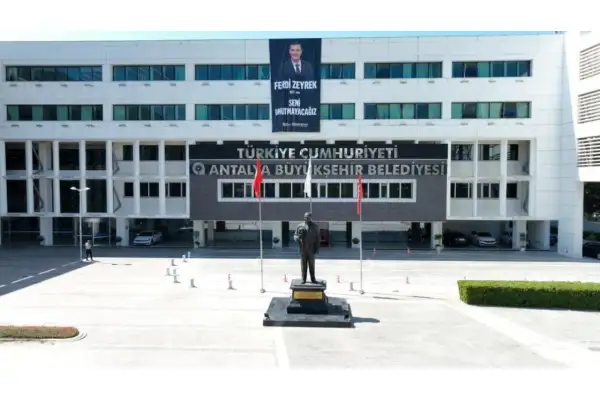 Antalya Büyükşehir Belediyesi’ne yeni operasyon: 14 gözaltı