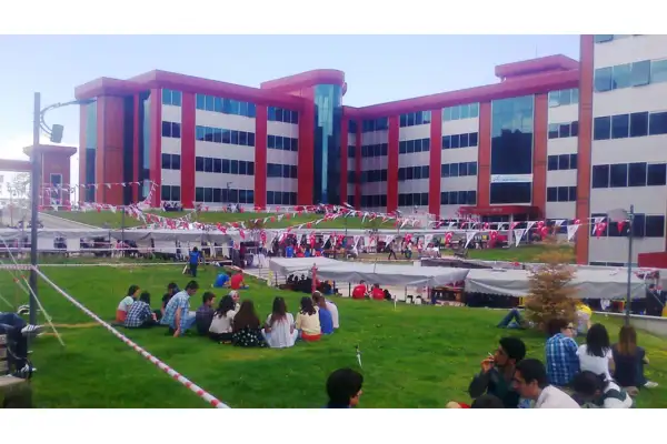 MAKÜ gururlandırdı! 3 alanda sıralamada