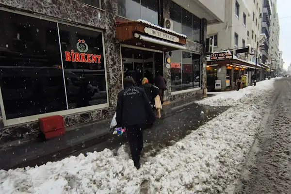 Diyarbakır’da kar yağışı mağdurları otellere yerleştirildi