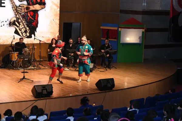 Ankara’da “Karagöz Konsere Gidiyor” oyunu sahnelendi 