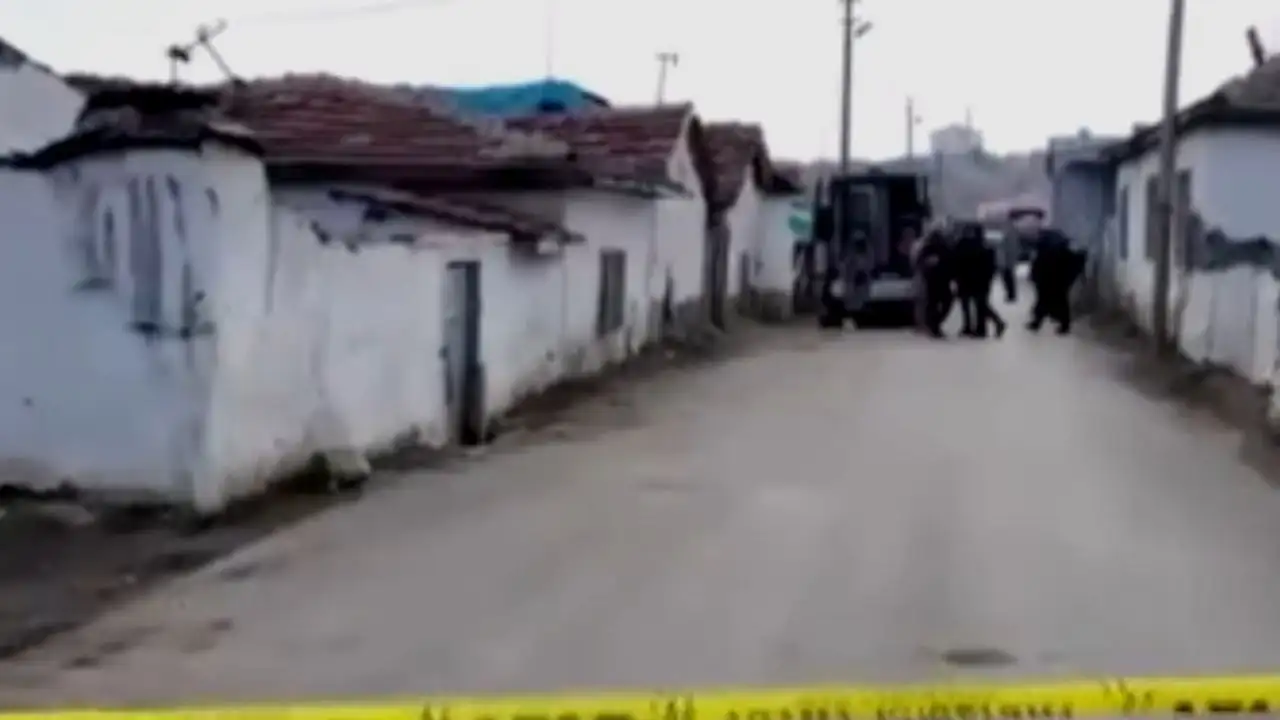 Polatlı'da boyaya eklenen katkı maddesi zehirledi; 8 kişi hastanede