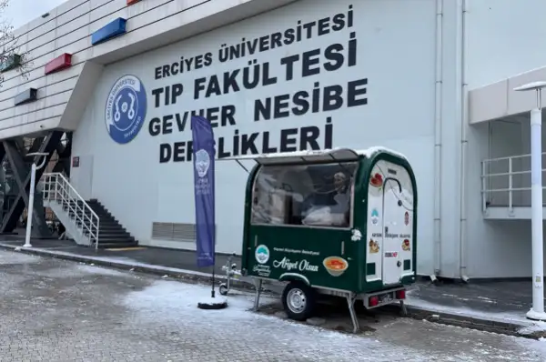 Büyükşehir'den öğrencilere 1,4 milyon bardak sıcak çorba desteği