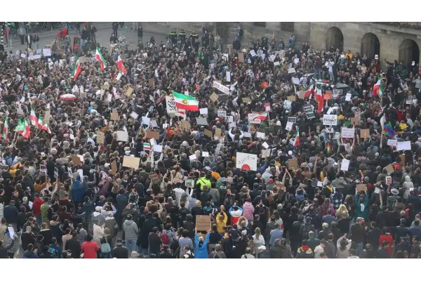 AB ülkelerinden İran uyarısı: Vatandaşlara “ülkeyi terk edin” çağrısı