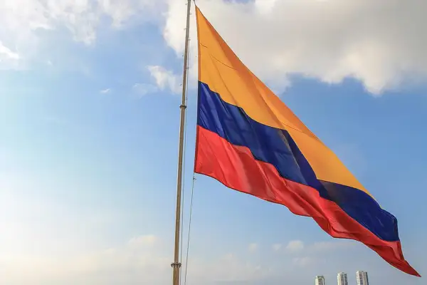 Petro: Diyalog insanı diz çöktürmez, diz çöktüren yalandır