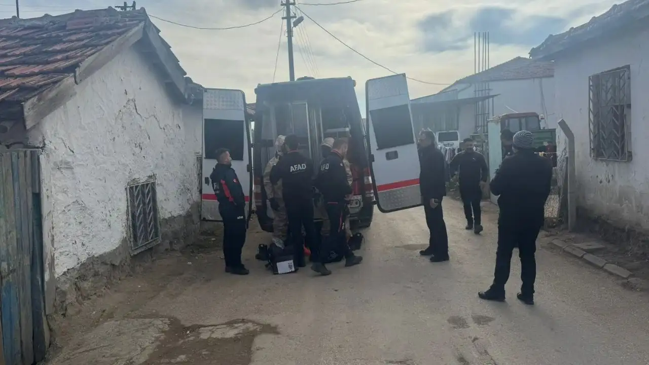 Ankara’da boya zehirlenmesi: 4 işçi ve 4 çocuk yoğun bakımda