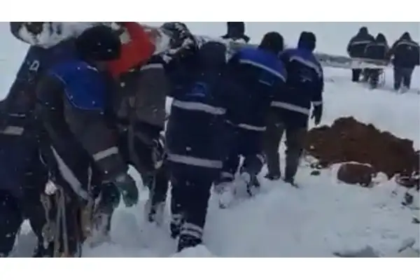 Vali Aygöl: Tunceli’de Karla Mücadelede Kahramanlık destanı