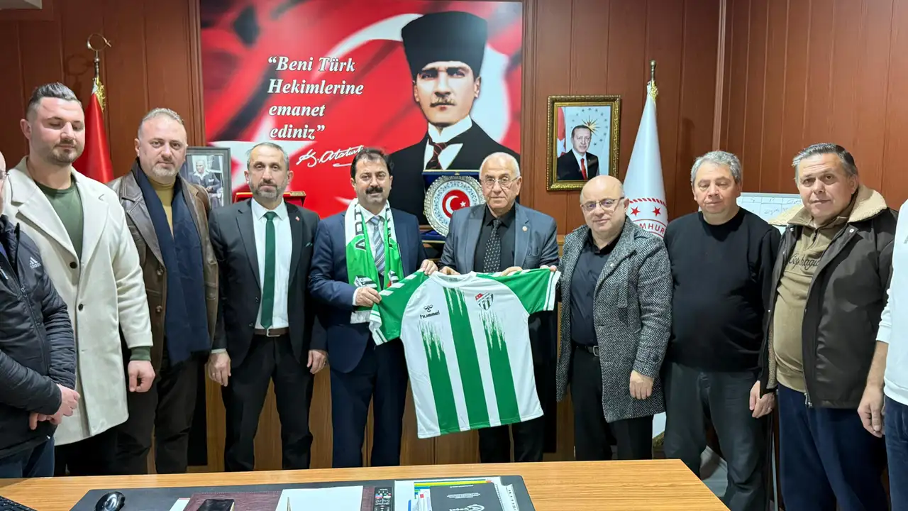 Artvinspor’dan İl Sağlık Müdürü Arslan’a ziyaret