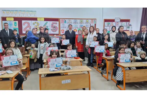 Okullarda karne heyecanı yaşandı