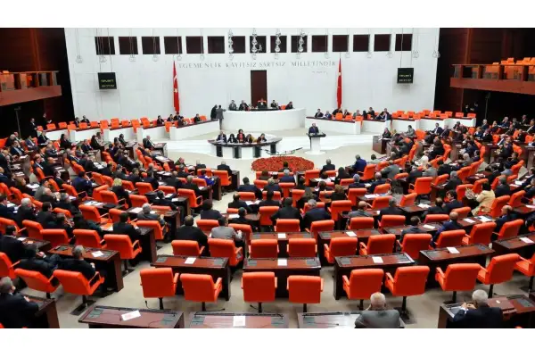 En düşük emekli aylığı 20 bin liraya çıkıyor