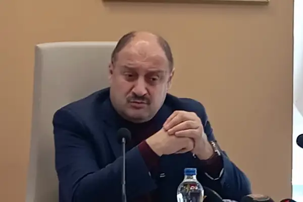 Gülpınar: Şehrimiz tarihinin en yoğun kar yağışlarından birini yaşadı