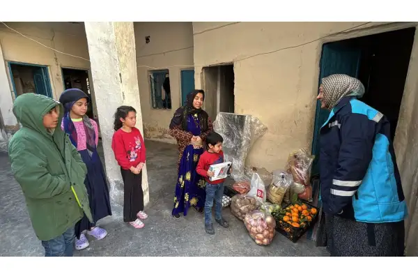 Eyyübiye'de yetim evleri şen oldu