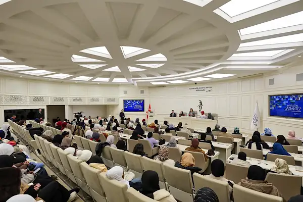 Başkan Şahin 120 kültür elçisi öğrenciyle buluştu