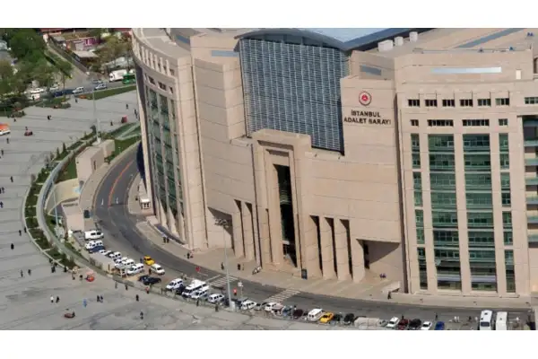 Uyuşturucu soruşturmasında aranan yapımcı Esat Yontunç gözaltına alındı