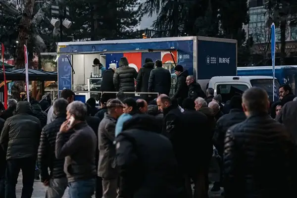 Büyükşehirden camilerde sıcak çorba ikramı