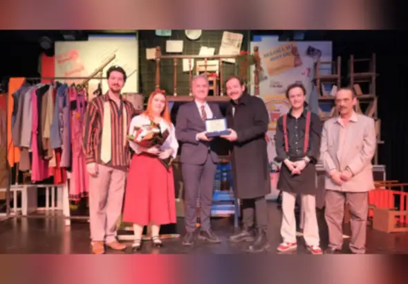 İnegöl'de Tiyatro Festivali başladı