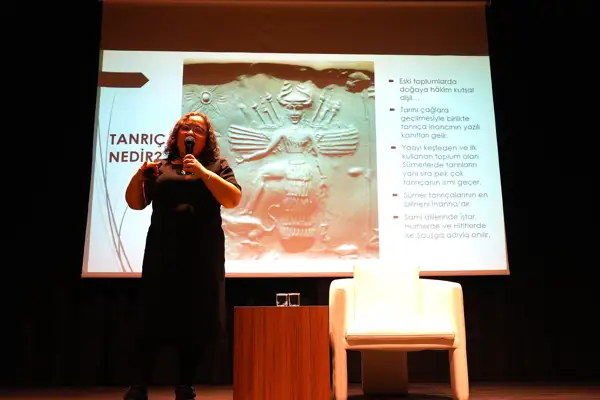 Maltepe’de “Kadınlar Tarih Konuşuyor” söyleşisi gerçekleştirildi