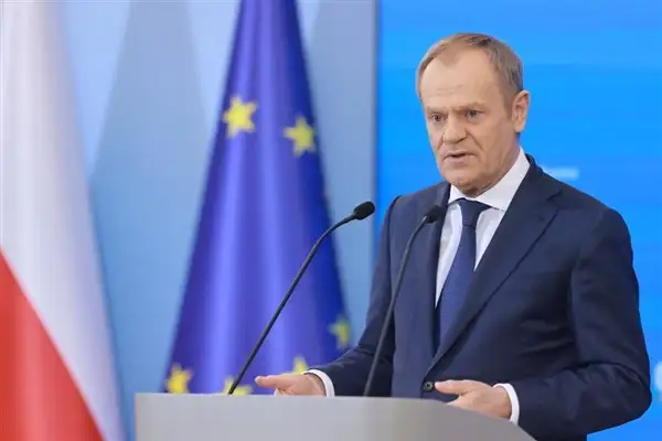 Tusk: Çalışanları korumanın daha iyi yollarını bulacağız