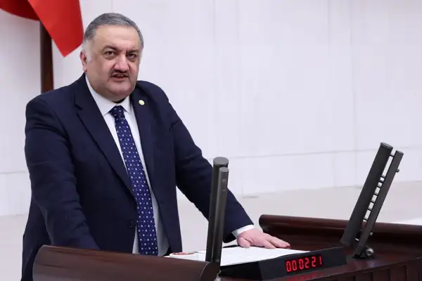 DEVA Partili Karal: Sertleşen dil trafikte de karşımıza çıkıyor