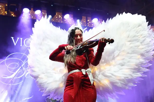 Nilüferliler 2026’yı Cumhuriyet Meydanı’nda karşıladı