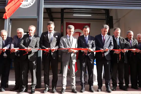Sarıkurt, Mavi Yaka Mesleki Eğitim Merkezi açılışına katıldı          