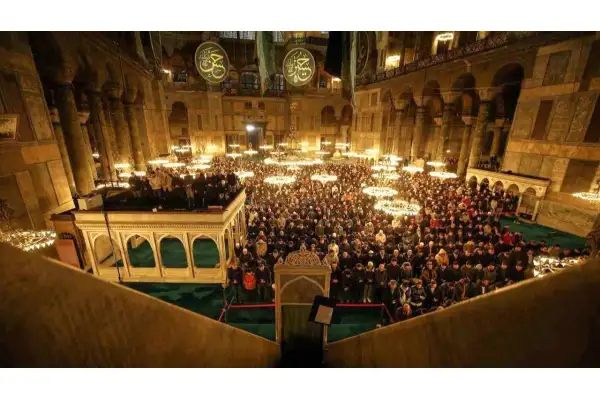 Müslümanlar Miraç Kandili’ni perşembe gecesi idrak edecek