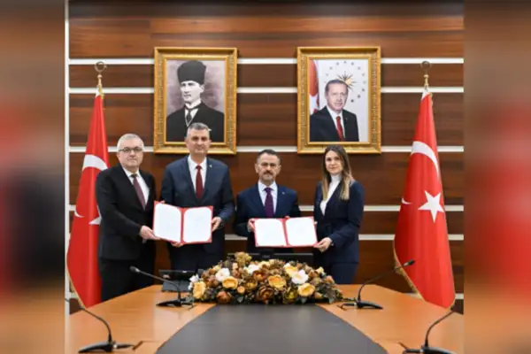 Gölcük’te yapılacak Aile Sağlığı Merkezi'ne ait protokol imzalandı