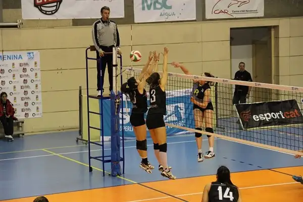 TVF Voleybol Kadınlar 2. Ligi'nde çeyrek final etabı tamamlandı