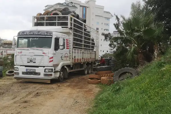 Büyükşehir atık lastikleri ekonomiye kazandırıyor
