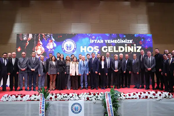 Başkan Vekili Özdemir Korkutelililerle iftarda bir araya geldi