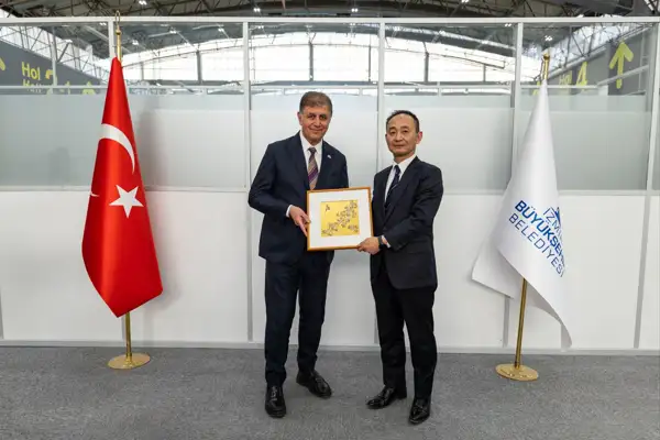 Başkan Tugay, Başkonsolos Ryoji ile bir araya geldi