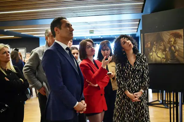 “Evrenler” Beylikdüzü’nde sanatseverlerle buluştu