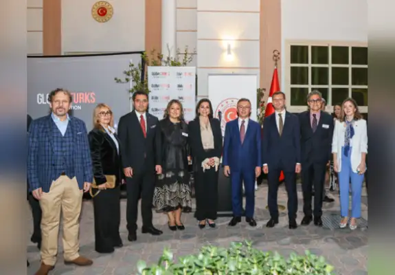 Global Turks Vakfı’nın Orta Doğu lansmanı Dubai’de gerçekleşti