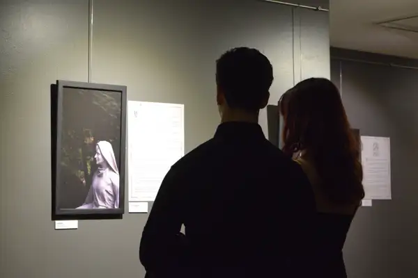 Eskişehir’de “Bir Gün Daha” sergisi açıldı 