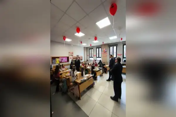 Vali Aktaş’tan İzmit 23 Nisan İlkokulu’na ziyaret