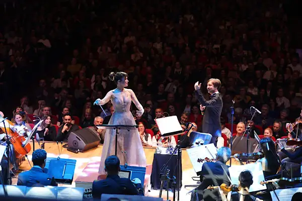 Şevval Sam’dan Sevgililer Günü’nde senfonik konser