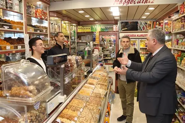 Başkan Gürel, iftar öncesi esnaf ziyaretinde bulundu