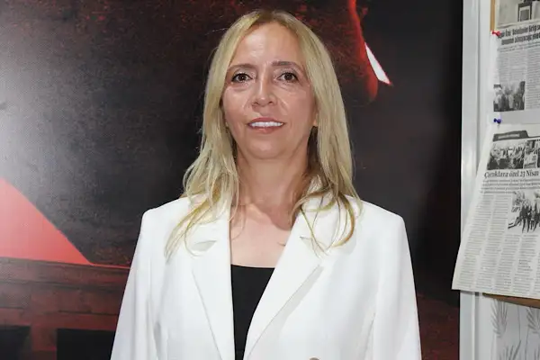 Gürkan: Çocuğun karnı açken kimlik dayatması yapılamaz