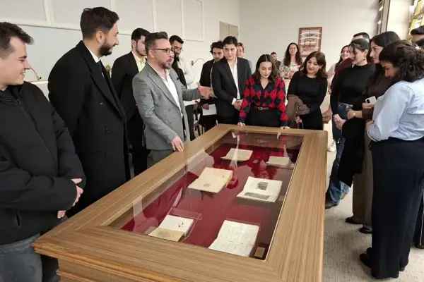 Antalya Kütüphanesi’nde stajyer avukatlara 