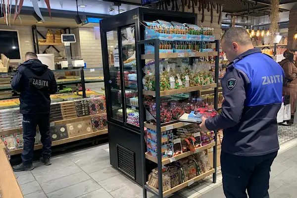 Çayırova zabıtası bayram öncesi denetimlerini sıkılaştırdı