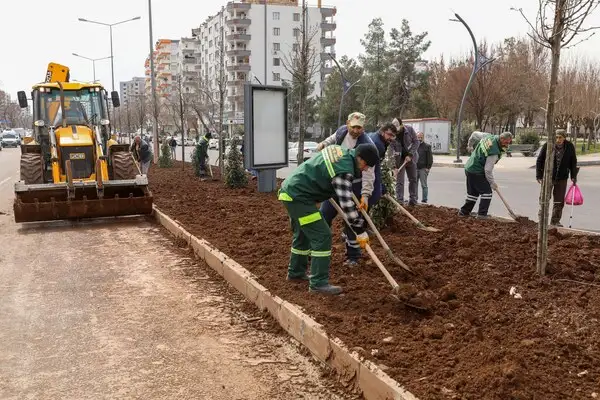 Diyarbakır’da Selahattin Eyyubi Bulvarı peyzajla yenileniyor