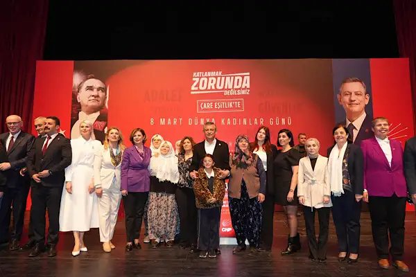 CHP Genel Başkanı Özel, 