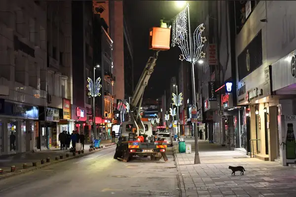 Büyükşehir, LED dönüşüm çalışmalarına başladı