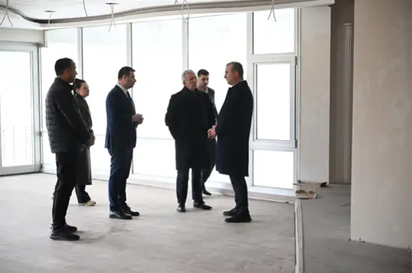 Başkan Yavaş, Demetevler Salonu’ndaki çalışmaları inceledi