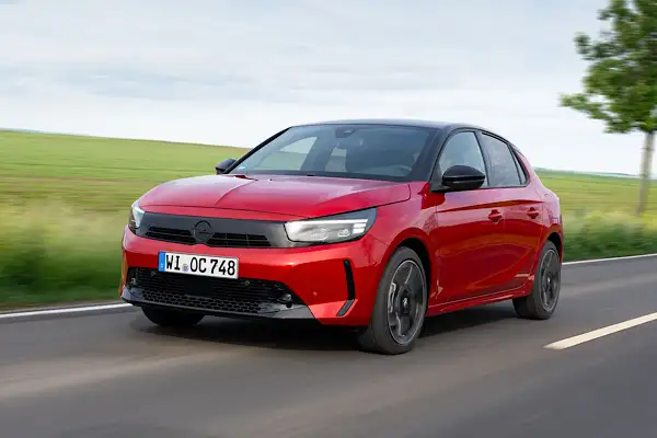 Opel’den Mart ayına özel 0 faizli finansman ve nakit indirim fırsatları