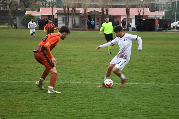 Siverek Belediyespor, Elazığ Yol Spor’u mağlup etti