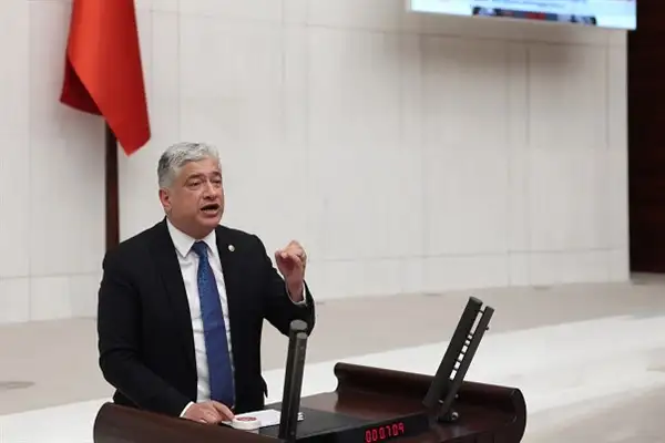 Kısacık: Bayramlarda en az bir maaş ikramiye verilmeli