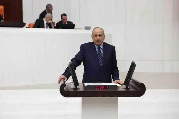 Yılmaz: 18-20 milyon kişiye sosyal yardım verilmesi övünülecek değil