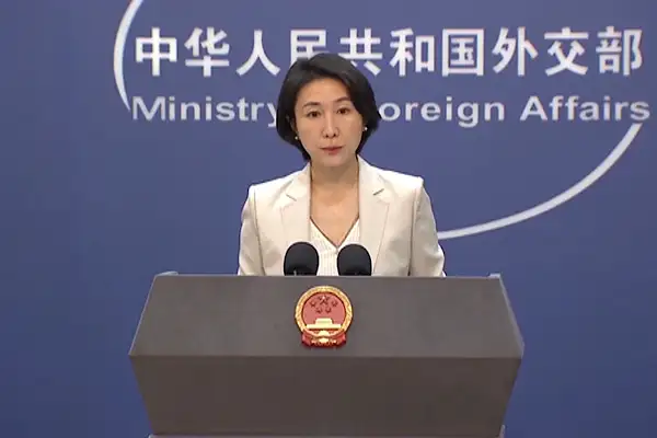 Çin’in üç konteyner gemisi Hürmüz Boğazı’ndan geçti